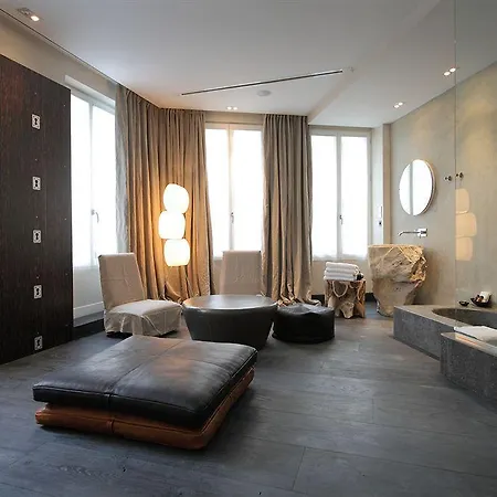 Hidden 4* Paris