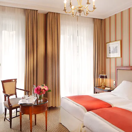 La Demeure Montaigne Hotel Paris