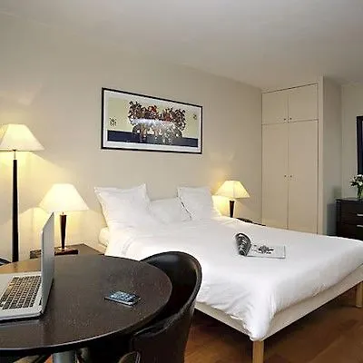 Appart hôtel Adagio Access Tour Eiffel St Charles Paris