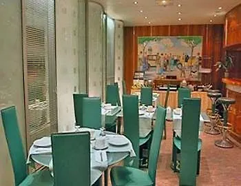 Ibis Styles Eiffel Cambronne Paryż