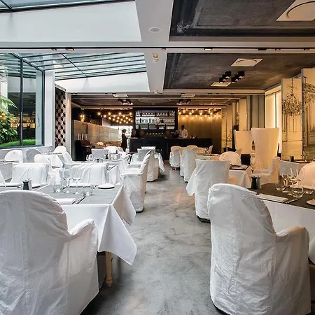 Hotel La Maison Champs Elysees