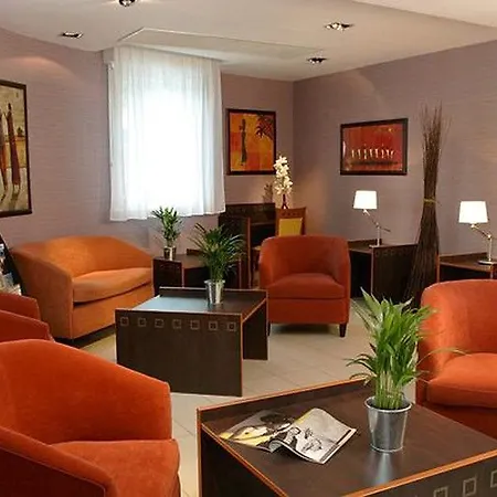 Hotel Hilton Orly Airport 4*