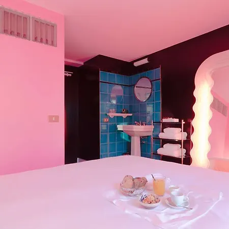 Grand Amour Hotel 3*