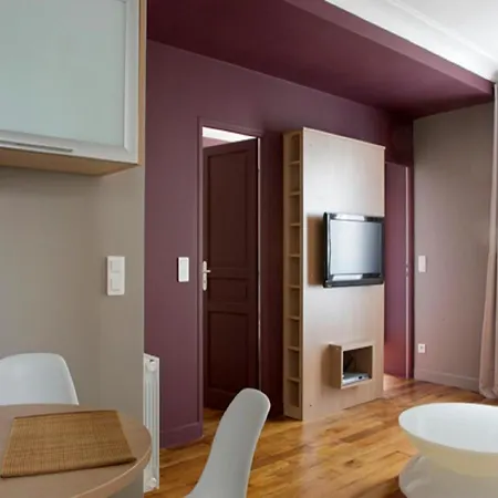 My Flat In - 8th * Paryż