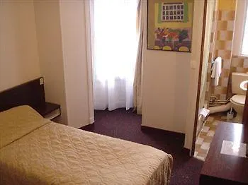Des 3 Nations Hotel Paryż