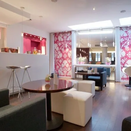 Le General Hotel 4*