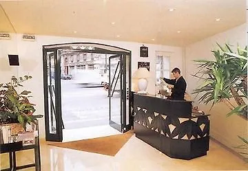 Montholon 3* Parigi