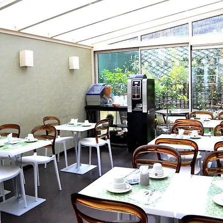 Tamaris Hotel