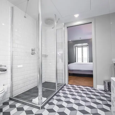 Hotel Monsieur Cadet & 4*