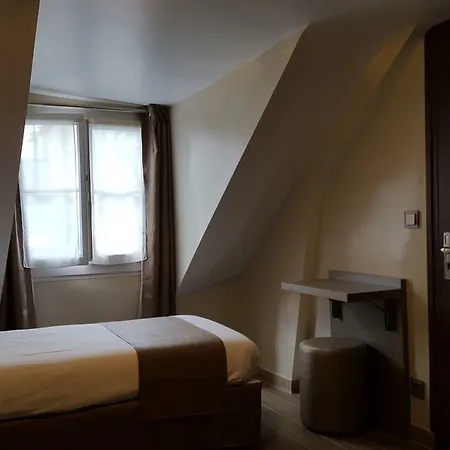 Pratic Hotel 2*