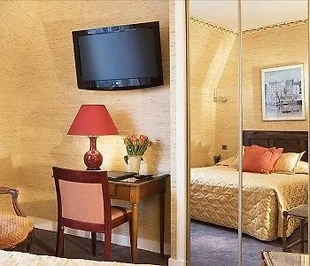 Hotel Delavigne 3*