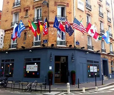 Arty Porte De Versailles By River Hostel *