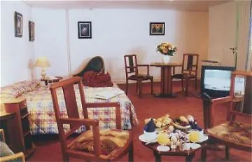 酒店 阿尔贝巴士底酒店