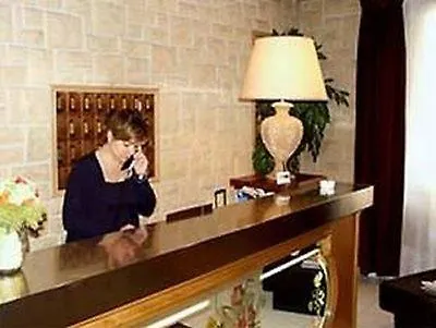 Hipotel Buttes Chaumont Belleville Hotel 3*