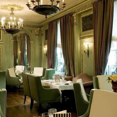 Le Dokhan's Arc De Triomphe, A Tribute Portfolio 5*