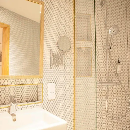 Montholon 3* Parigi