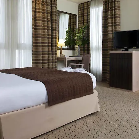 Le Pera Hotel