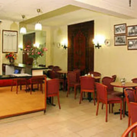 Hotell Camelia International 2*