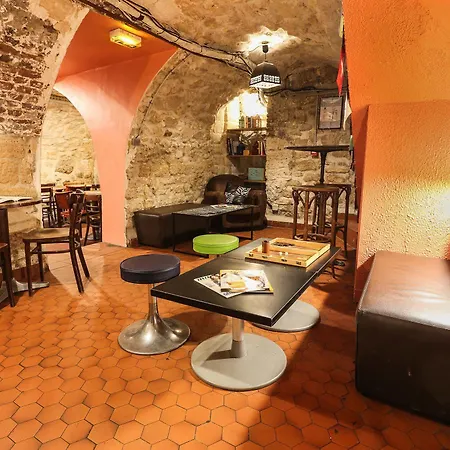 Young And Happy Latin Quarter By Hiphophostels Hostel Paris