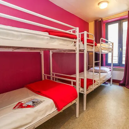 Hostel Young And Happy Latin Quarter By Hiphophostels *