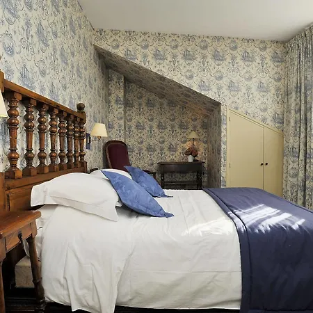 Courseine Hotel Courbevoie