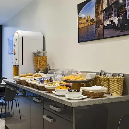 Hotel Brady - Gare De L'est Paris