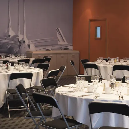 Hotel Hilton Orly Airport 4*