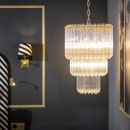 Snob Hotel