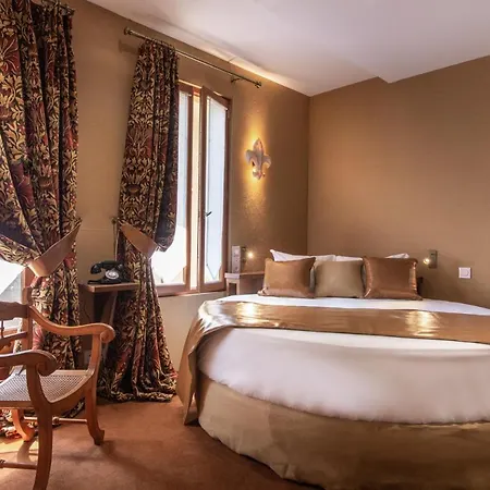 Le Temple De Jeanne Hotel