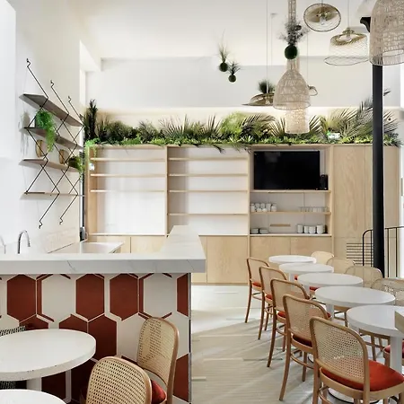 Caulaincourt Montmartre By Hiphophostels Hostel *