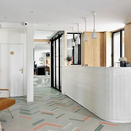 Caulaincourt Montmartre By Hiphophostels Hostel Párizs