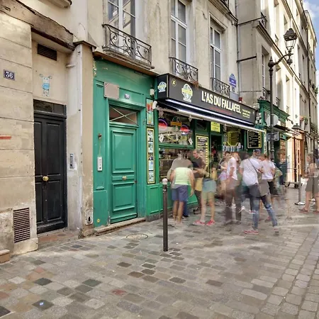 Apartament Marais-rue Des Rosiers Id 24 Paryż