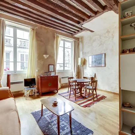 Marais-rue Des Rosiers Id 24