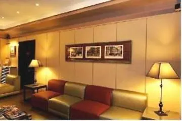 Elysees Hotell 3*