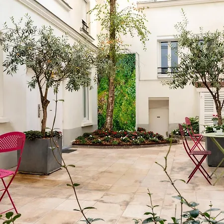 The Originals City, Lecourbe, Tour Eiffel Hotel