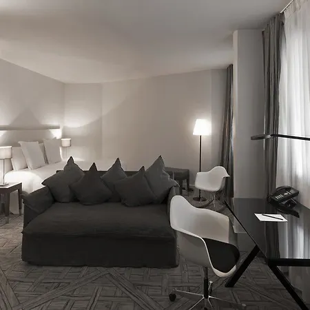 La Maison Champs Elysees Hotel Paris
