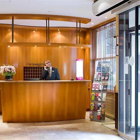 Mercure Montparnasse Raspail Hotel Parigi