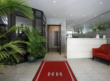 Des Halles Hotel 3*