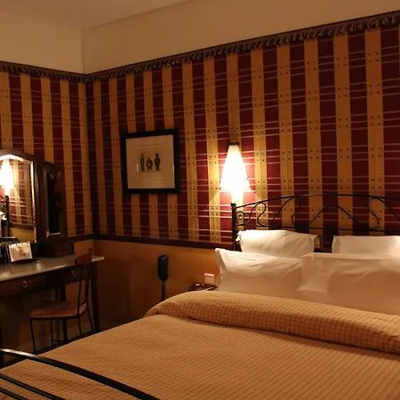 Le Relais Saint Sulpice Szálloda Párizs