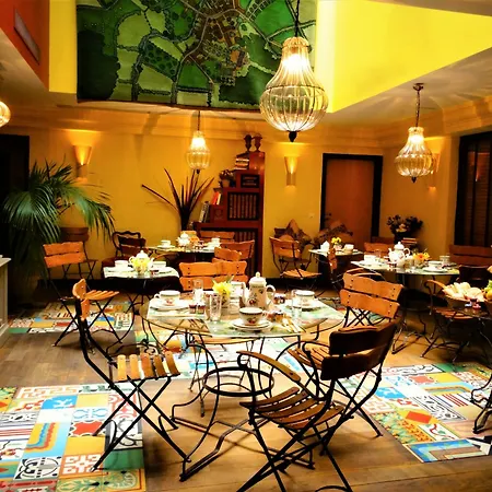Le Relais Saint Sulpice 4* Párizs