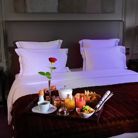 Elysia 5* Paris