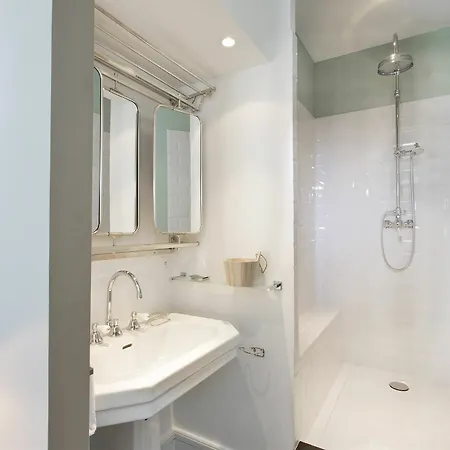1er Etage Marais 3* Parigi