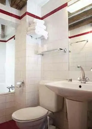 Hotel Montholon 3*