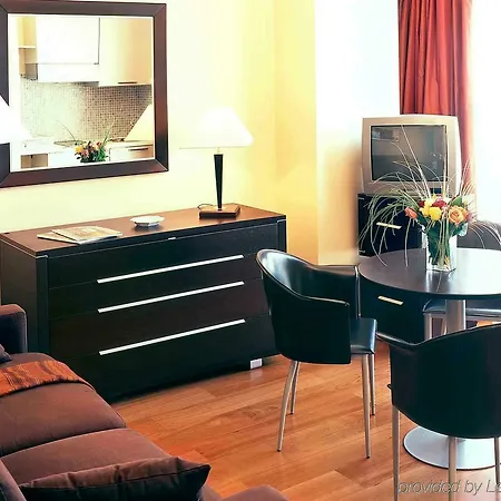 Adagio Access Tour Eiffel St Charles 3*