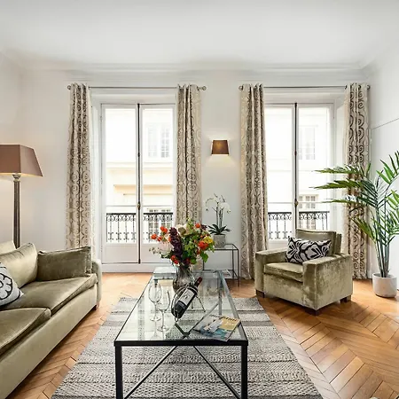 Rue Honore Chevalier - Two Bedroom