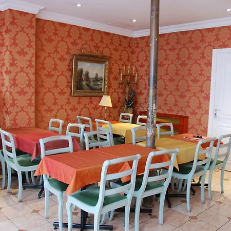 Courcelles Mederic 3* פריז