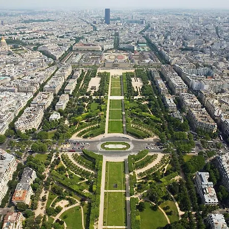 Studio Tour Eiffel Et Champs-elysees * Paris
