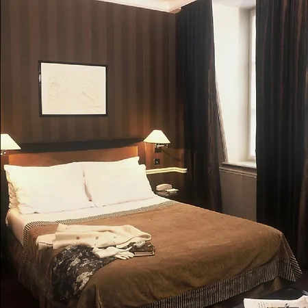 Hotel Victoires Opera 4*