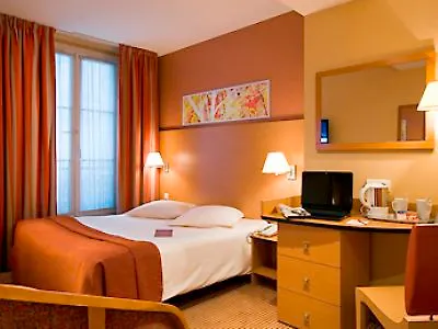 Mercure Montparnasse Raspail Hotel 4*