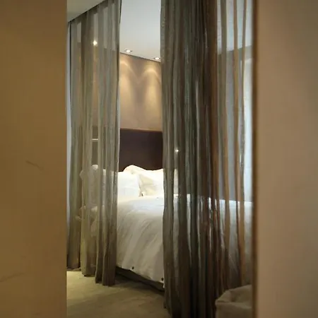 Hotel Hidden Paris